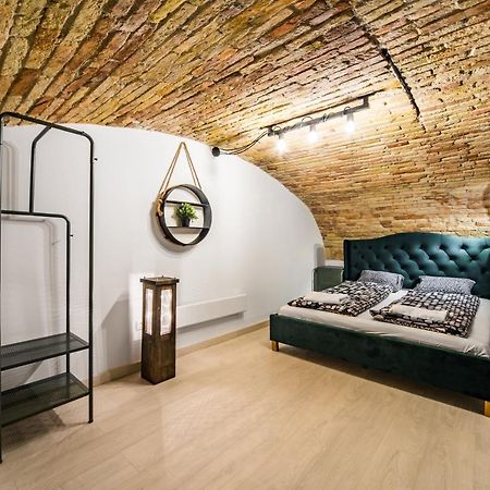Spacious Loft In The Heart Of Downtown Budapest Exterior photo